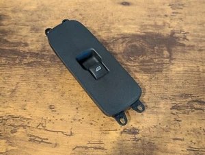 14-18 Volvo P3 V60/S60/XC60 FRONT RIGHT PASS SIDE DOOR WINDOW SWITCH 31394850 - Picture 1 of 2