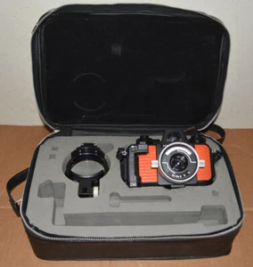 Nikon Nikonos V Underwater Film Camera w/ 35mm f 2.5 Lens & Close Up Lens / Case - Picture 1 of 10