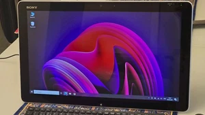 Sony vaio SVJ2022M1EWI all in one PC - Bild 1 von 12