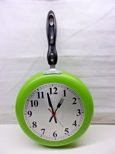 WANDUHR KÜCHENUHRUHR ALS BRATPFANNE - Bild 1 von 2