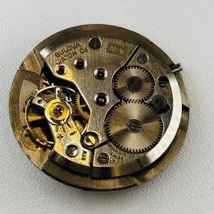 Vintage Bulova 11AC Uhrwerk für Ersatzteile/Reparatur - Bild 1 von 2