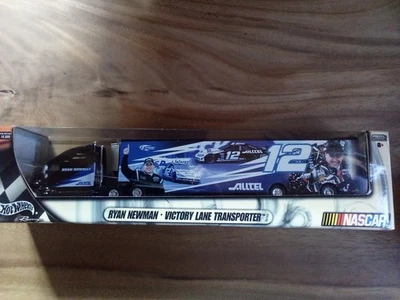 Ryan Newman Victory Lane Transporter Limited 2003 edición 1/10.000 fundido a presión Foto 1 de 3