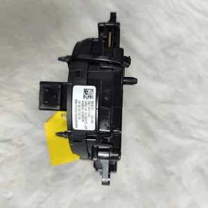 5Q0953549E Contatto spiraliforme airbag SKODA OCTAVIA (5E) 1.6 TDI (77Kw) Ber - Picture 1 of 4