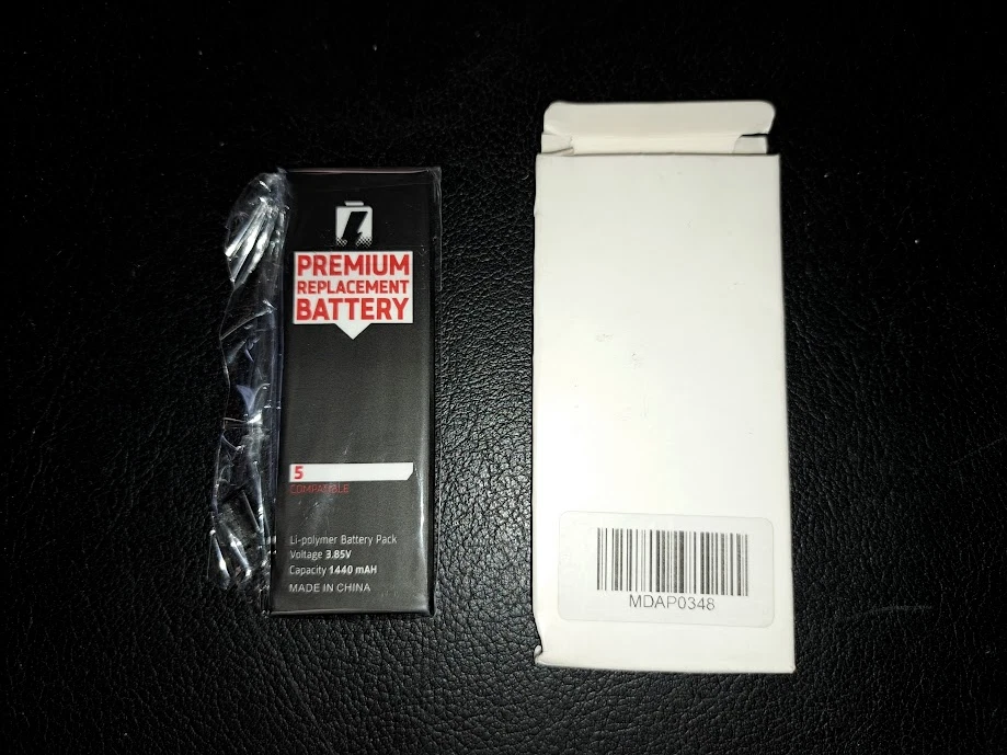 iPhone 4/4S iPhone 5/5S/SE/5C/5S Battery Replacement Part  - Imagem 1 de 1