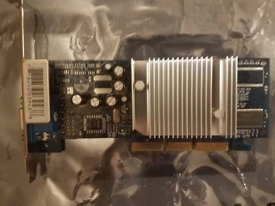 Nvidia GF MX4000 PV-T18L-QTHG V3.2 64MB AGP Video Card - Image 1 of 4