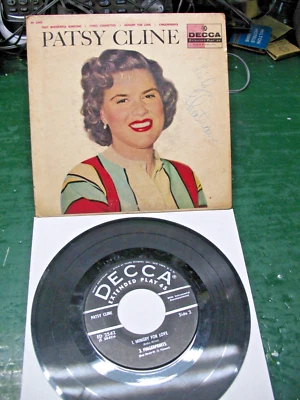PATSY CLINE DECCA  EXTENDED PLAY  ED 2542  VINYL 45 RPM RECORD 1950's ORIGINAL - Image 1 of 4