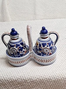 Arcaico Siena Hand Painted Oil & Vinegar Cruet Set Hand Painted Stand Italy FED - Picture 1 of 9