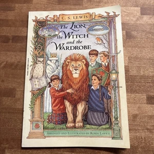 The Lion, the Witch and the Wardrobe 1st Scholastic Printing February 96 - Imagen 1 de 7