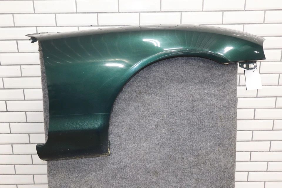 99-05 马自达 Miata NB 右乘客挡泥板 — 第 1/4 张图片