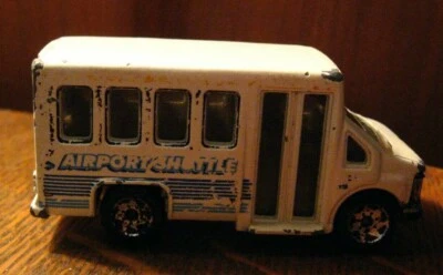 Matchbox Airport Shuttle - Vintage 1998 Chevy Chevrolet Transport Bus Mattel Toy - Image 1 of 4
