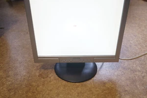 Philips HNS8170T Monitor, leuchtet noch zeigt aber immer kein-Signal - Photo 1/9