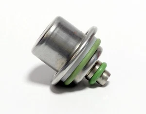 DS11150 fuel pressure regulator for Chrysler Sebring Stratus Dodge 5003870AA - Bild 1 von 1