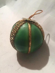 Hecho a Mano Antiguo De Colección Alemania Occidental CERA Árbol de Navidad VERDE Adorno Raro - Imagen 1 de 1