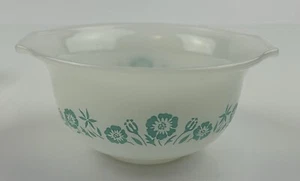 Glasbake Small Mixing Bowl 12 Oz Model J-2427 Turquoise Flowers Vintage - Picture 1 of 16