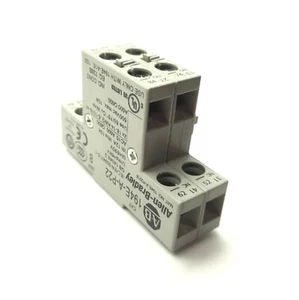 Interruptor de desconexión contacto auxiliar Allen Bradley 194E-A-P22, 2x NC 2x NO, 600V 10A - Imagen 1 de 5