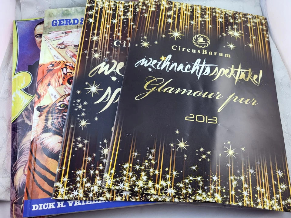 Konvolut Circus Barum * Circus* Barum * Poster * Weihnachtsspektakel * Buch - Bild 1 von 4