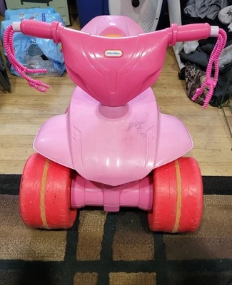 Scooter Little Tikes Lalaloopsy 6V ATV passeio, 3 rodas  - Imagem 1 de 4