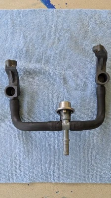 08-15 Victory Gas Fuel Rail - Image 1 of 4