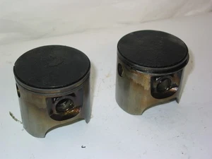 PAIR OF ROTAX 582 PISTONS WITH RINGS !!! - Picture 1 of 7