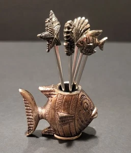 Set of 6 Metal Cocktail Hors D'oeuvres Forks w/ Sweetlips Fish Holder Sea Life - Picture 1 of 3