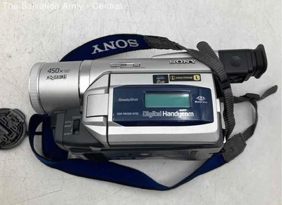 Sony DCR-TRV720 Silver 450x Zoom Digital Handycam Handheld Camcorder With Case - Image 1 of 4
