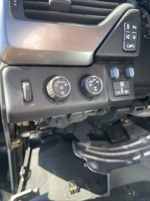 Interruptor de control de remolque de estacionamiento 15-20 Yukon Tahoe faros de haz alto 4x4 OEM Foto 1 de 4