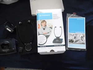 Sennheiser SET 840 - TV kabelloses Funk Stereo TV Hörsystem, Funkkopfhöre, - Bild 1 von 4
