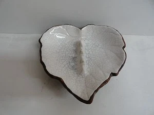 SCHATZHANDWERK ASCHENBECHER BLATTFORM RETRO WEISS 1963 USA NR.779  - Bild 1 von 3