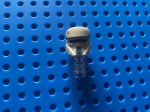 Lego Star Wars Minifigure Helmet 27090pb02 Scarif Stormtrooper helmet - Picture 1 of 3