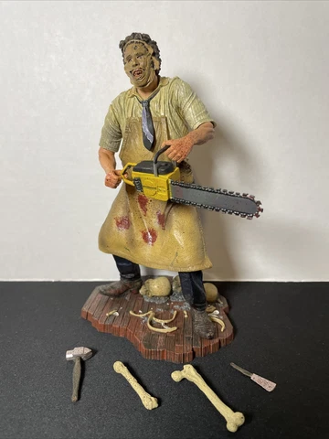 The Texas Chainsaw Massacre LEATHERFACE 2006 NECA Cult Classics Series 5 Loose Cover