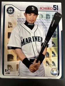 Ichiro Mariners 8x10 Pose MLB LICENSED 2005 - Picture 1 of 3