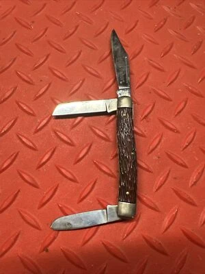 ULSTER USA. Knife. Ellenville, NY. 1940. Etched: PROPERTY OF U.S. GOVT.  Scarce! - Image 1 of 4