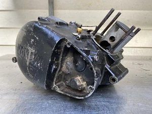 74 Yamaha MX100 Bottom End Engine - Foto 1 di 12