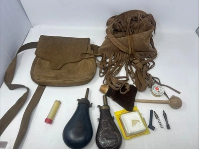 Par de herramientas y accesorios vintage de cargador de bozal de polvo negro con bolsa posible Foto 1 de 4