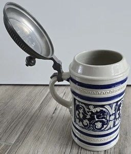 Gerz, Antiker Bierkrug mit Zinndeckel & Muster, Blau/grau, ca. 1L, Keramik, NEU - Bild 1 von 17
