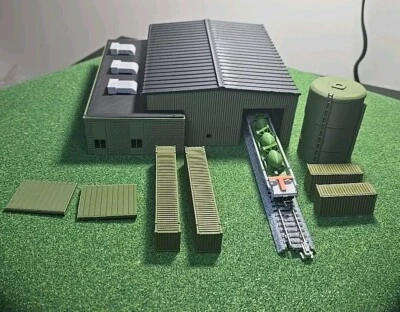 1/160 N Scale Military Structures 7 Piece Pack Warhouse W Military Freight  - Image 1 of 4