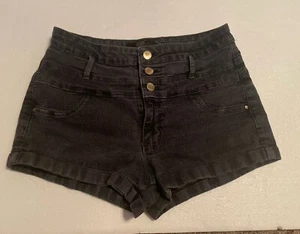 Refuge Shorts Womens Size 6 Stretch Mid Rise Cuffed Black Color 3 Button Zip - Picture 1 of 3