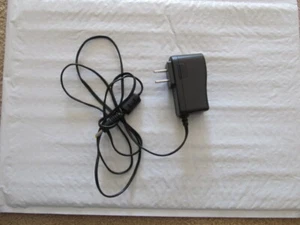 Universal Zoomtak kompatibel Android TV BOX Adapter USA Plus 2A @ 5V DC - Bild 1 von 1