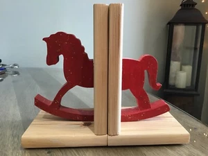 ROCKING HORSE BOOKENDS HAND CRAFTED WOODEN CHILDRENS BOOKENDS NEW FAB GIFT - Picture 1 of 6