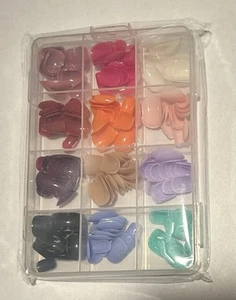 Brand New Set of Press-on-Nails Fake Plastic Fingernails - Hundreds Of Nails - Picture 1 of 3