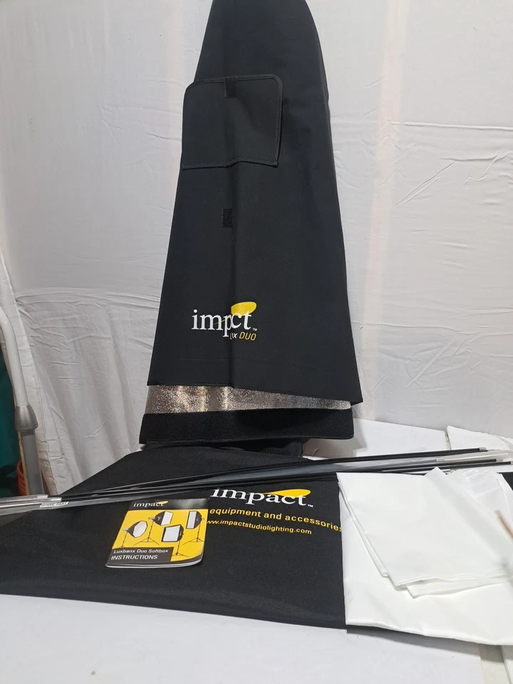 Impact Luxbanx Softbox 40"x 36" No Speed Ring - Image 1 of 4