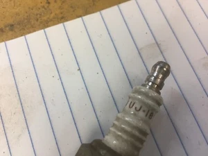 antique vintage champion uj18y spark plug - Picture 1 of 2