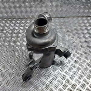 BMW 1 3 SERIES E87 E88 E90 E93 N43 PETROL ENGINE WATER PUMP - Picture 1 of 3