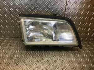 Faro Principale Destro Mercedes-Benz Classe C (W202) - Foto 1 di 4