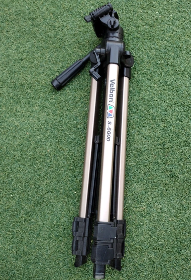 VELBON CAMERA TRIPOD S6000  HEAVY DUTY AJDUSTABLE 3-WAY PAN TILT HEAD 64" - NICE - Image 1 of 4