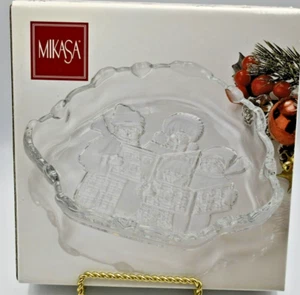 Mikasa Holiday Carolers Sweet Dish NEW - Picture 1 of 3