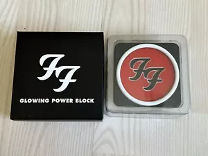 Foo Fighters Glowing Power Block Light Rarissimo caricatore - Foto 1 di 3