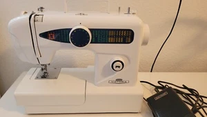 Nähmaschine Victoria 550 A elektrisch elektronisch AEG Electronic - Bild 1 von 13
