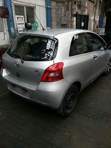 TUERCA DE RUEDA TOYOTA YARIS 1.0 GASOLINA 3 PUERTAS T2 06-07-08-09 (ROTURA/REPUESTOS) - Imagen 1 de 4