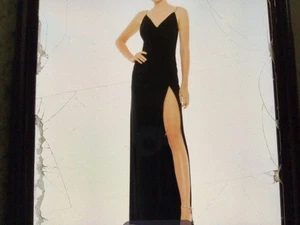 ieena for mac duggal schwarz ärmellos Strass Träger Kleid mit Schleppe Gr. 8. - Bild 1 von 12
